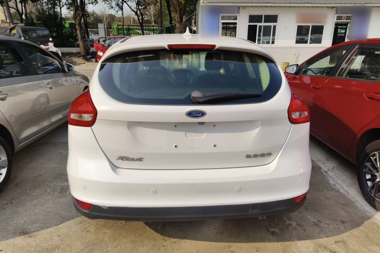 Used Ford Focus 2018 Hatchback Classic 1.6L Automatic Trendy SmartDrive Edition
