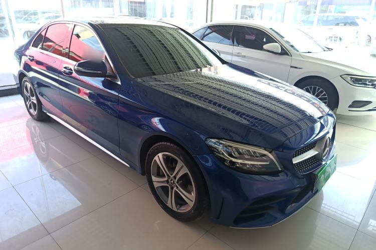 Used Mercedes-Benz C-Class 2020 C 260 L Sport Edition Front Right 45 Deg