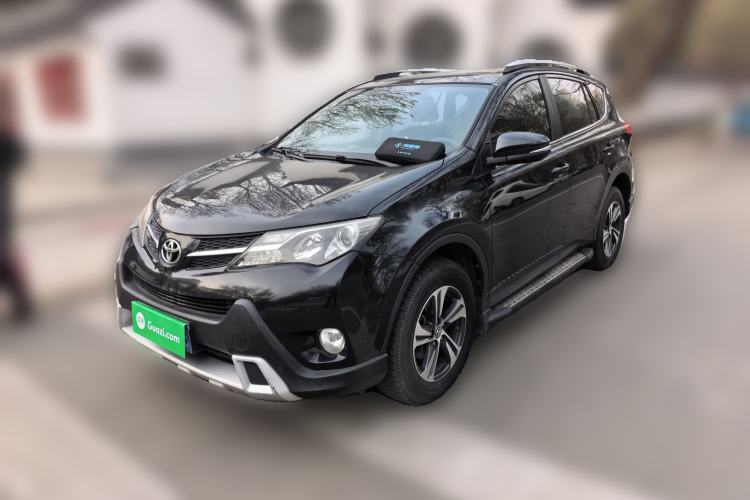 Used Toyota RAV4 2015 2.0L CVT Two-Wheel Drive Fashion Edition