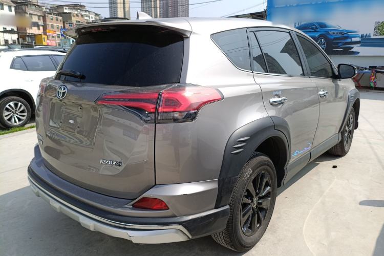 Used Toyota RAV4 2019 2.0L CVT Two-Wheel Drive Fashion X Limited Edition China V Standard