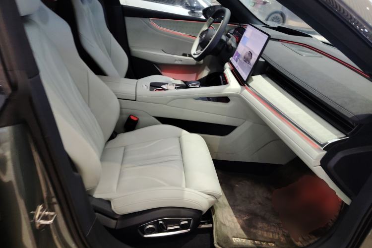 Used Zeekr 001 2026 95° All-Wheel-Drive Max Edition
