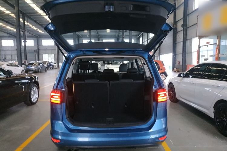 Used Volkswagen Touran 2018 Volkswagen Touran L 280TSI DSG Comfort Edition 7-seater