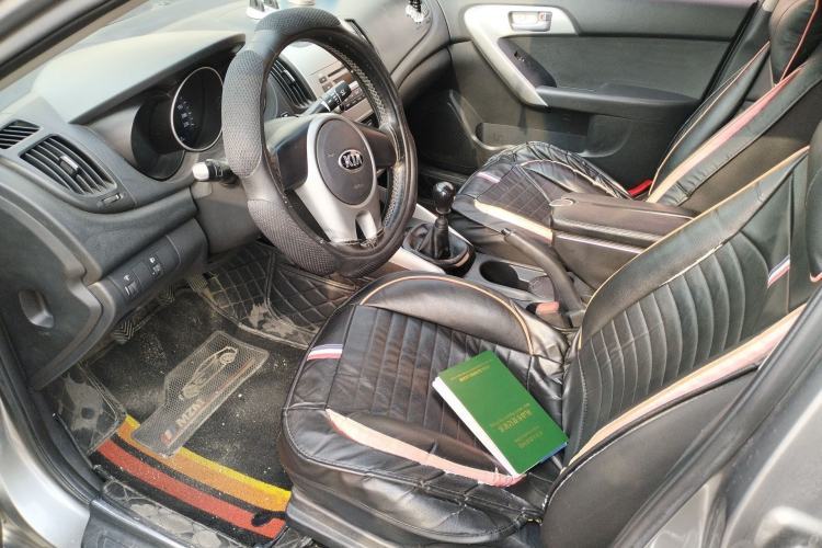 Used Kia Forte 2014 1.6L MT GL
