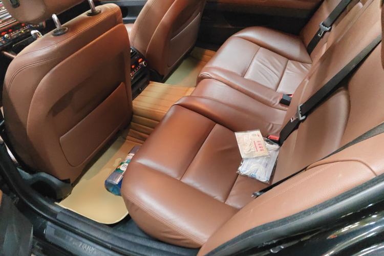 Used BMW 5 Series 2014 528Li Leading Model
