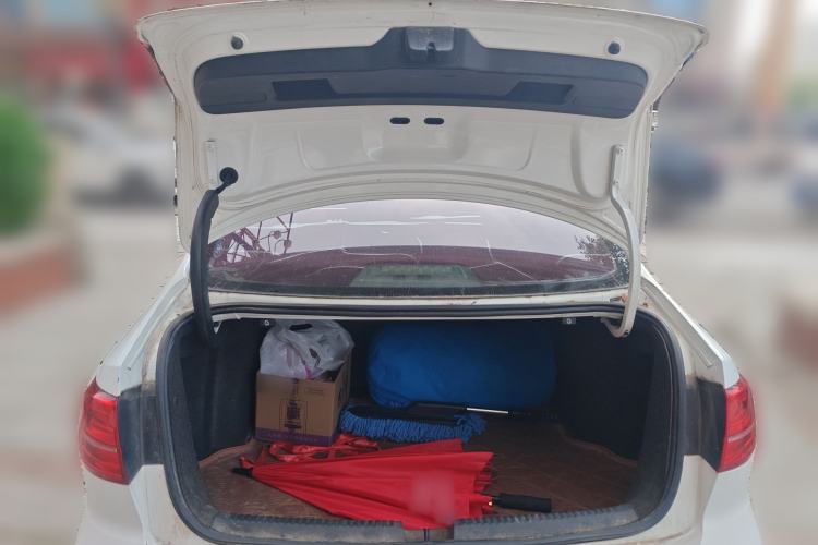 Used Volkswagen Sagitar 2015 1.6L Manual Comfort Model