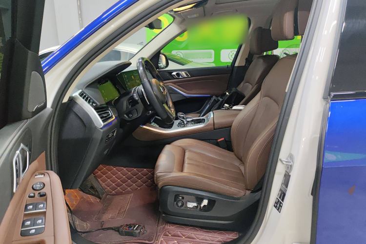 Used BMW X5 2019 xDrive40i Luxury Model with M Sport Package