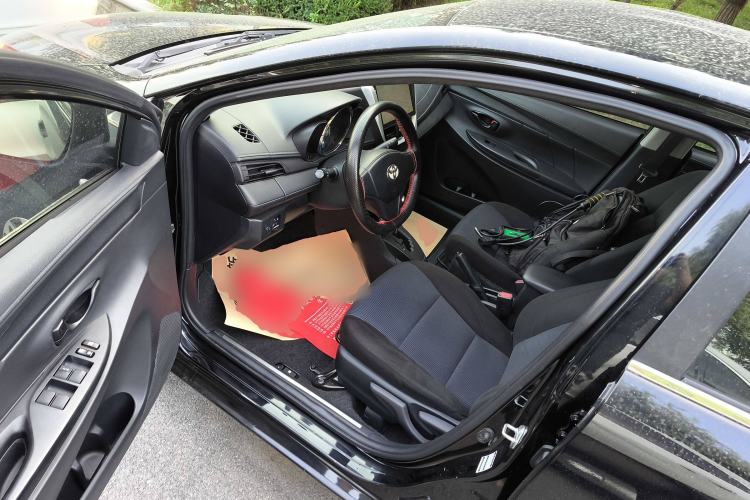 Used Toyota YARiS L Zhi Xiang 2017 1.5E CVT Dynamic Edition Interior 3