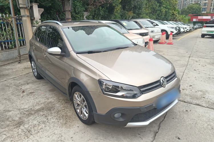 Used Volkswagen Polo 2016 1.6L Cross Polo Automatic
