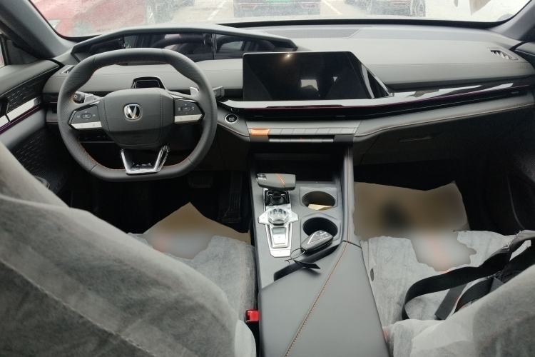 Used Changan UNI-V 2024 1.5T Prestige Edition