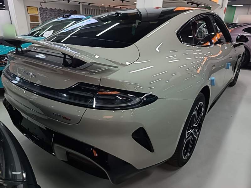 Used Xiaomi Auto SU7 2024 Four-Wheel Drive Ultra-Long Range Advanced Intelligent Driving Max Edition — 5