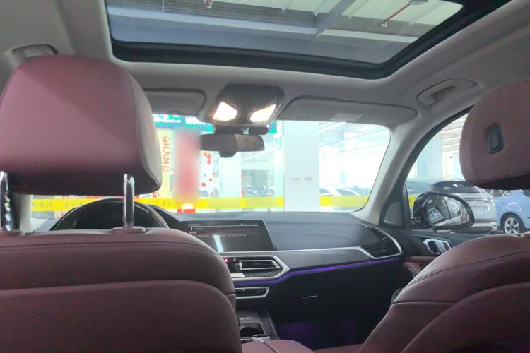 Used BMW X5 2022 Restyled xDrive 30Li Luxury Version M Sport Package
