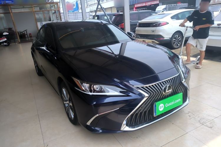Used Lexus ES 2021 260 Excellence Edition