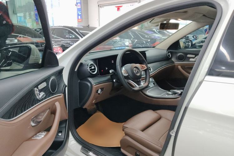 Used Mercedes-Benz E-Class 2018 Facelift E 200 L Sport 4MATIC