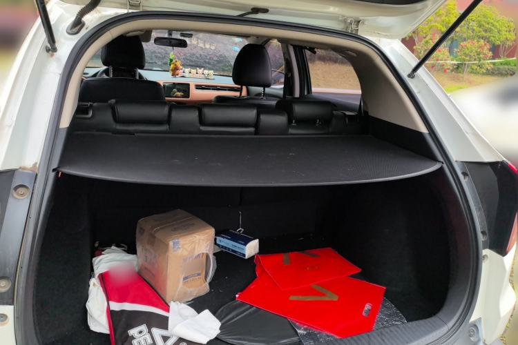 Used Honda Vezel 2017 1.8L CVT Front-Wheel Drive Pioneer Edition Trunk