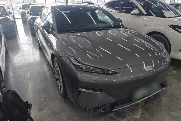 Used Geely Galaxy E8 2024 665 km Range Rear-Drive Starship Long-Range Version