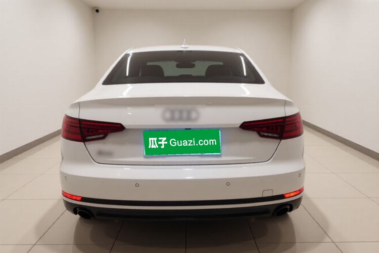 Used Audi A4L 2018 30th Anniversary Edition 45 TFSI quattro Individual Sport Edition
