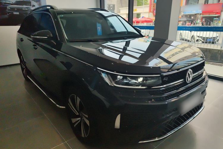 Used Volkswagen Tavendor 2023 380TSI Four-Wheel Drive R-Line Cruise Edition Front Right 45 Deg