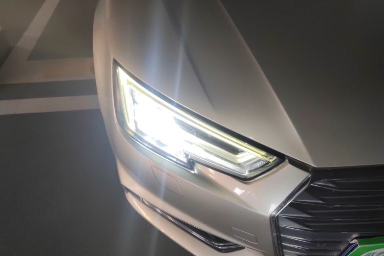 Used Audi A4L 2018 30th Anniversary Edition 40 TFSI Fashion Model