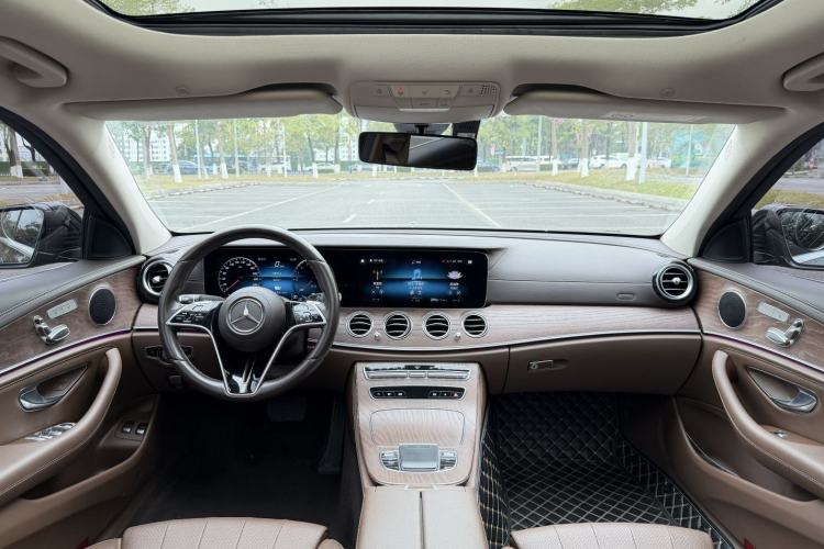 Used Mercedes-Benz E-Class New Energy 2022 Facelift E 350 e L Plug-in Hybrid Sedan Interior 1