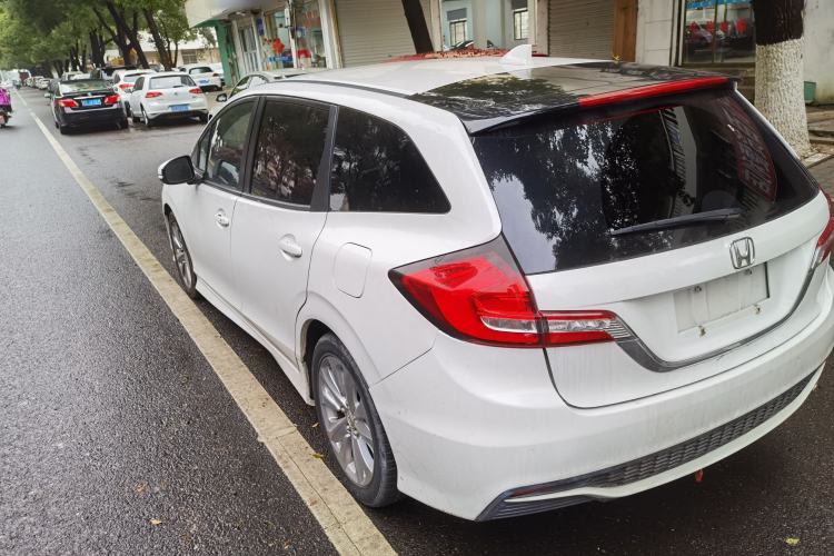 Used Honda Jade 2017 1.8L automatic Comfort version 5 seats