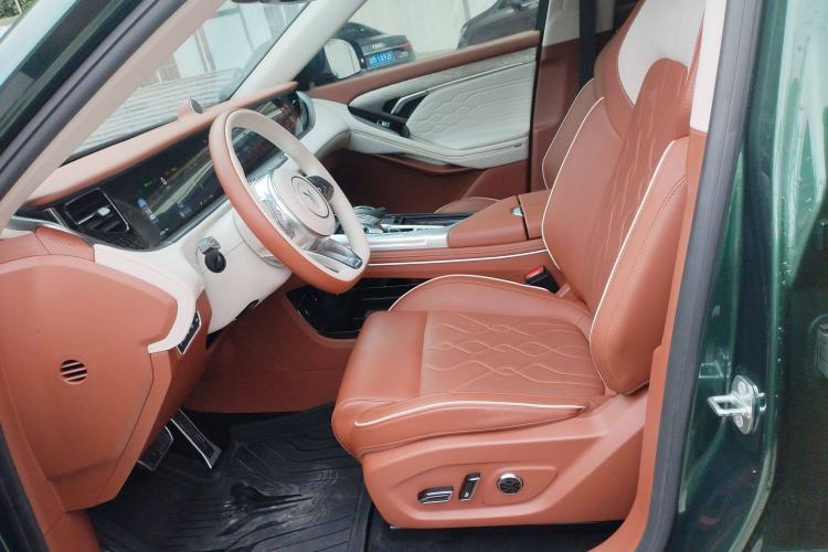 Used VOYAH FREE 2021 Four-Wheel Drive Standard All-Electric Exclusive Luxury Package
