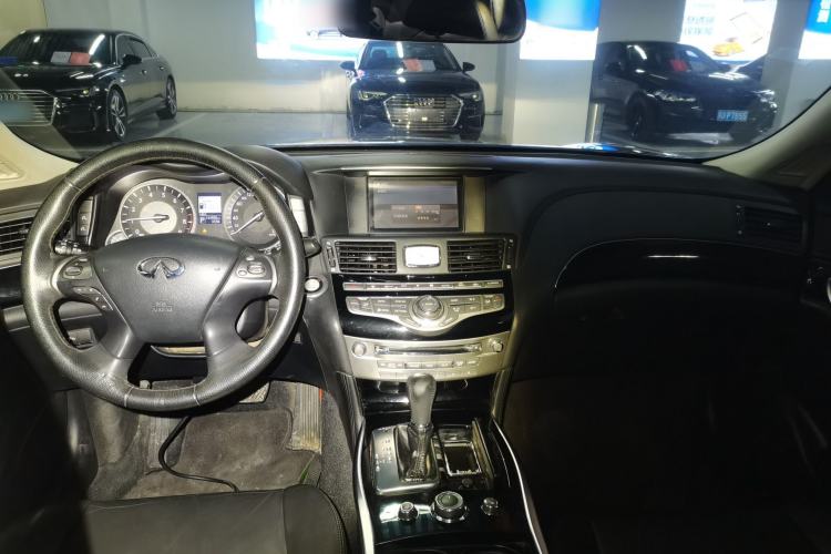 Used Infiniti Q70 2015 Q70L 2.5L Elite Edition Center Console