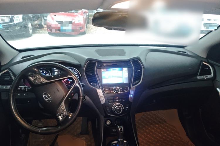 Used Hyundai Santa Fe Classic 2013 3.0L Four-Wheel Drive Luxury Edition 7 Seats Euro IV Center Console