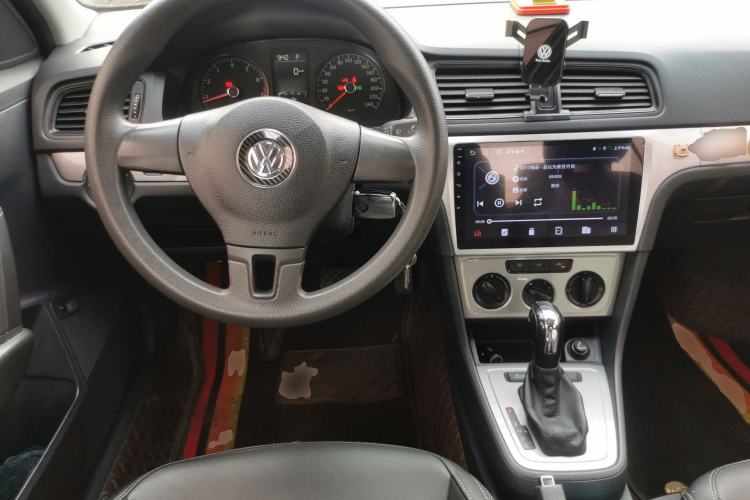 Used Volkswagen Lavida 2013 Revised Classic 1.6L Automatic Fashion Edition