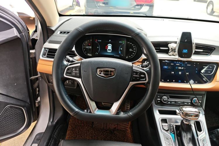 Used Geely Auto Vision S1 2018 1.4T CVT Fēngruì Model Steering Wheel