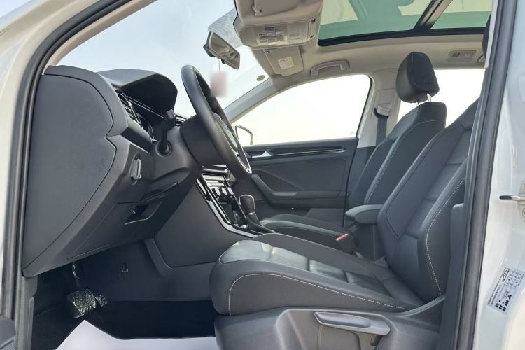 Used Volkswagen T-ROC 2020 280TSI DSG Two-Wheel Drive Comfort Version