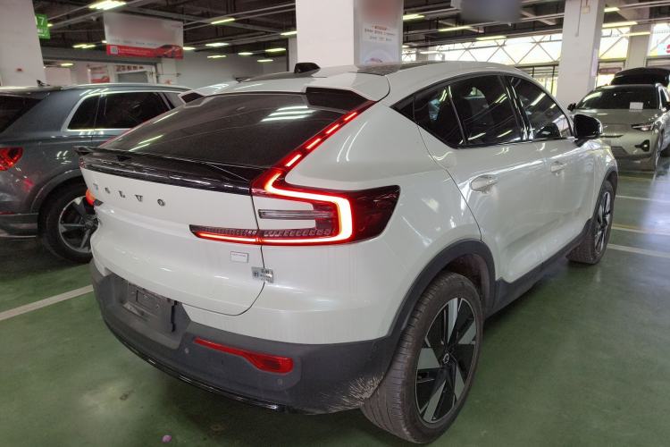 Used Volvo C40 2024 Long-Range PRO Version