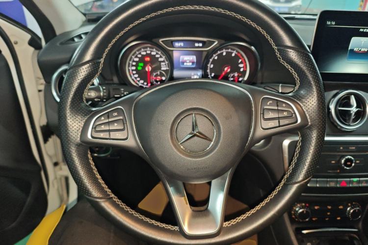 Used Mercedes-Benz GLA 2017 GLA 200 Sport Edition

