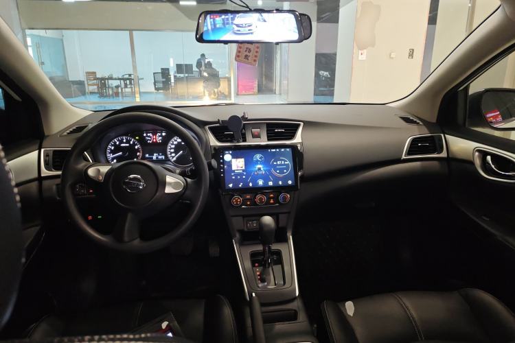 Used Nissan Sylphy 2021 Classic 1.6XE CVT Comfort Edition Center Console