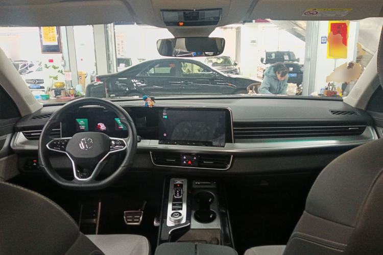 Used Volkswagen Tavendor 2024 380TSI All-Wheel Drive R-Line Cruise Edition