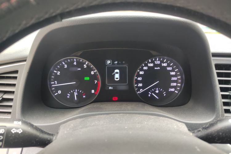 Used Hyundai Elantra (6th Generation / Lingdong) 2016 1.6L Automatic ZhiXuan · Luxury Version