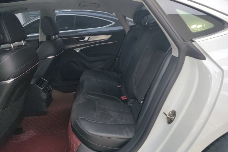 Used Audi A7L 2024 45TFSI S-line Dream-Building Edition Flow Crystal Package
