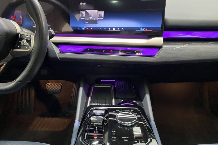 Used BMW i5 2024 eDrive 35L Luxury Model with M Sport Package
