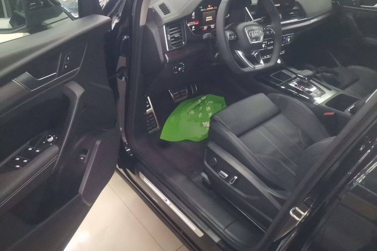 Used Audi Q5L 2022 40T Luxury Dynamic Model
