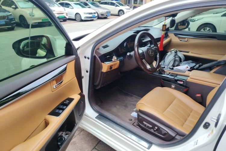 Used Lexus ES 2016 200 Midnight Special Limited Edition
