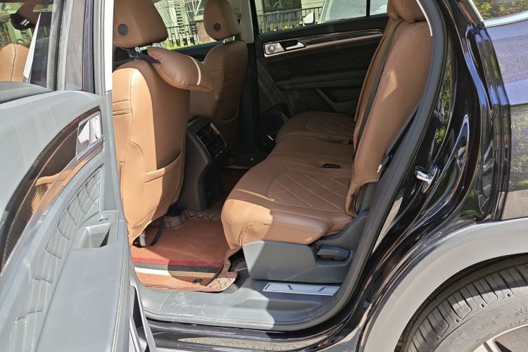 Used Volkswagen Teramont X 2019 530 V6 Four-Wheel Drive Prestige Luxury Edition Left Rear Seat