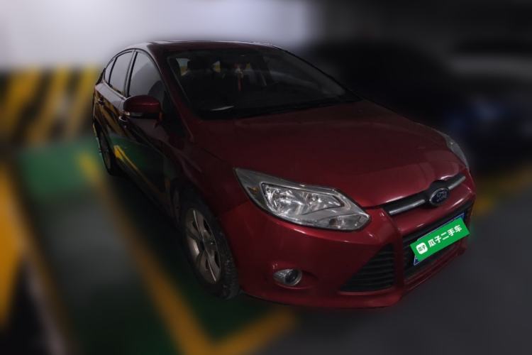 Used Ford Focus 2012 Hatchback 1.6L Automatic Fashion Edition Front Right 45 Deg