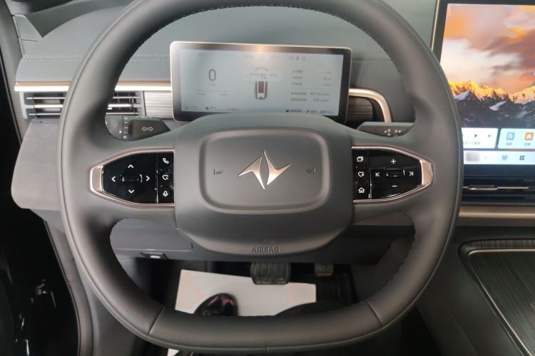 Used Dongfeng eπ eπ008 2024 210Max Range-Extended Version 6 Seats