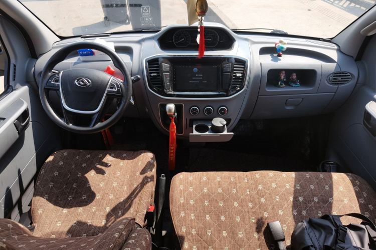 Used SAIC MAXUS Xintu V80 2021 2.0T Manual Classic Aoyuntong Short Wheelbase Ultra-Low Roof 5/6-Seater
