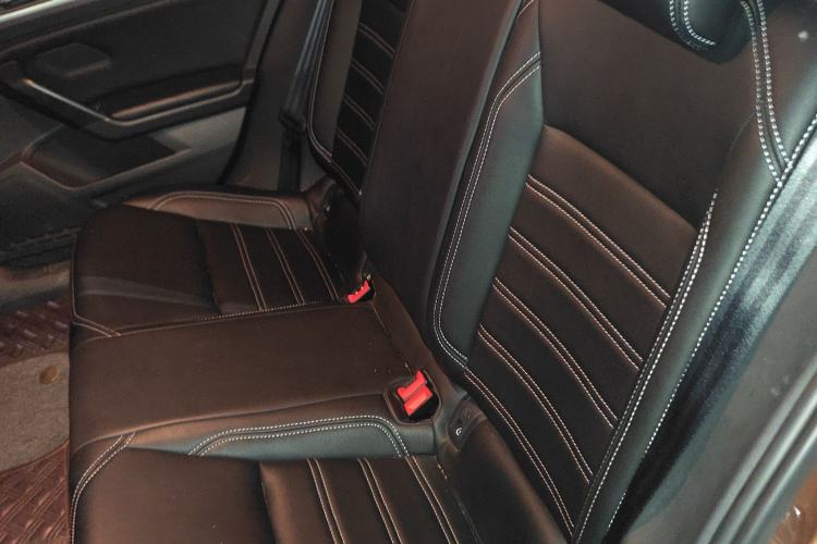 Used Volkswagen Lamando 2017 230TSI DSG Fashion Edition
