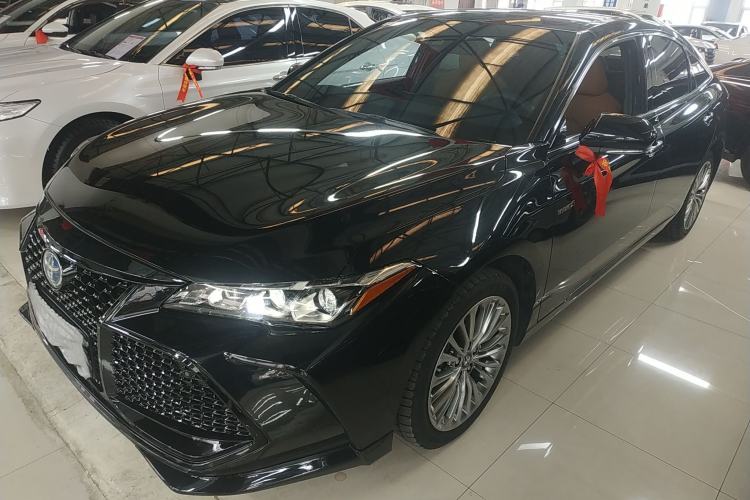 Used Toyota Avalon 2019 Dual-Engine 2.5L XLE Prestige Version China VI Standard