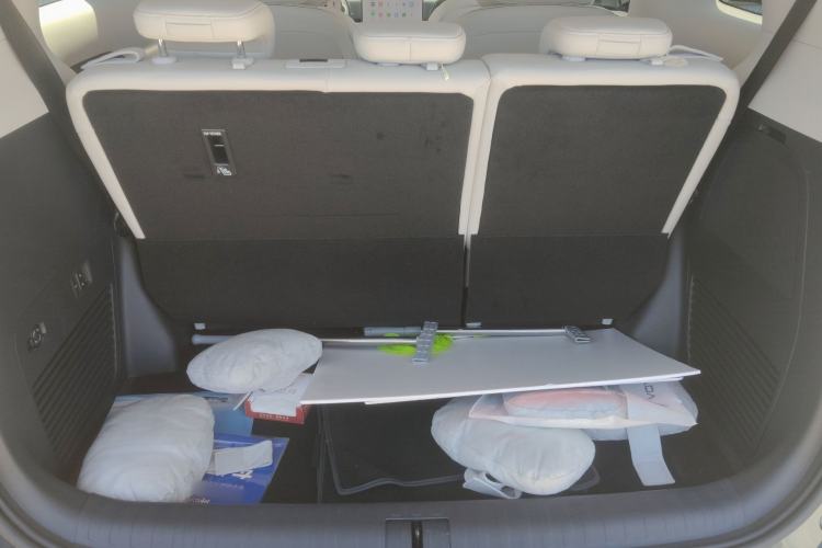 Used VOYAH Dream 2025 PHEV Four-Wheel-Drive Flagship Version – Qiankun Edition Trunk