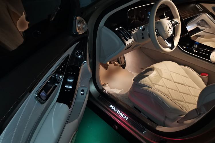 Used Mercedes-Benz Maybach S-Class 2022 S 680 4MATIC Driver Seat