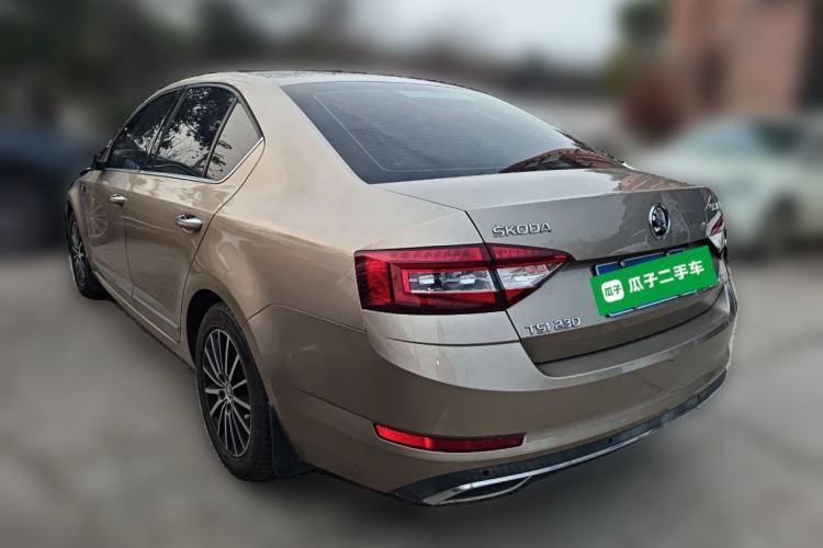 Used Skoda Octavia 2018 TSI230 DSG Luxury Edition
