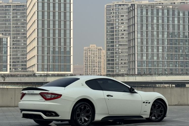 Used Maserati GranTurismo 2007 4.2L Standard Edition