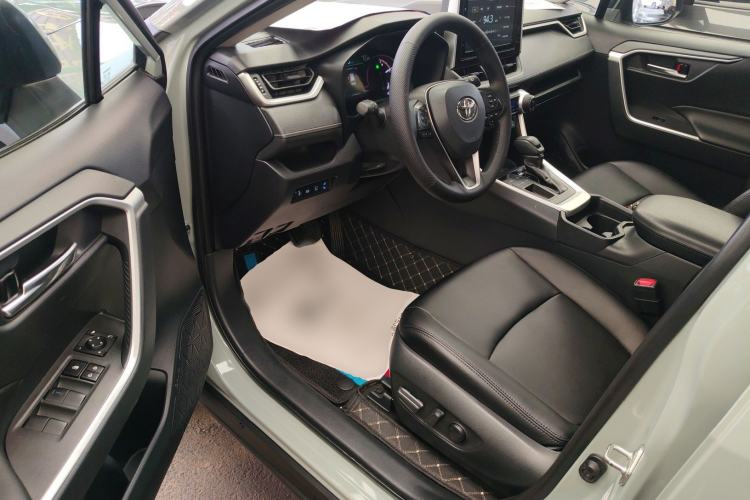 Used Toyota RAV4 2020 2.0L CVT Two-Wheel Drive Fashion Edition Driver Seat